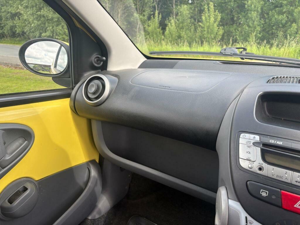 Peugeot 107 Hatchback Black #16