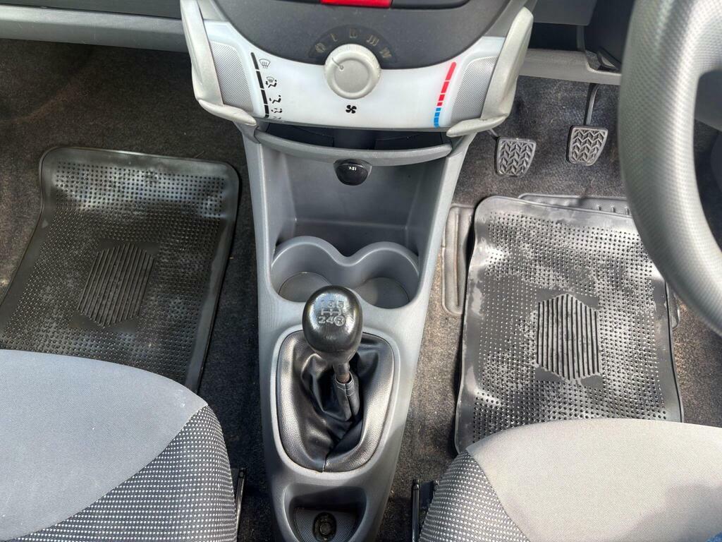 Peugeot 107 Hatchback Black #15