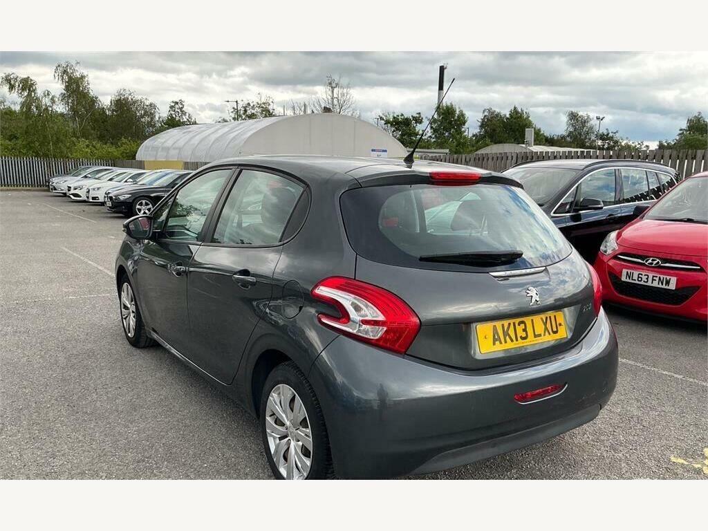 Peugeot 208 1.6 E-hdi Intuitive Hatchback Eu #7