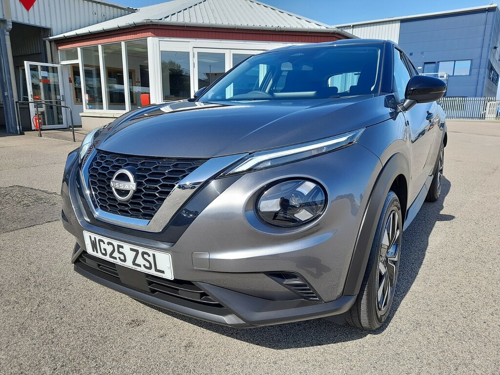 Nissan Juke 1.0 Dig-t Acenta Premium 14834 Miles Grey