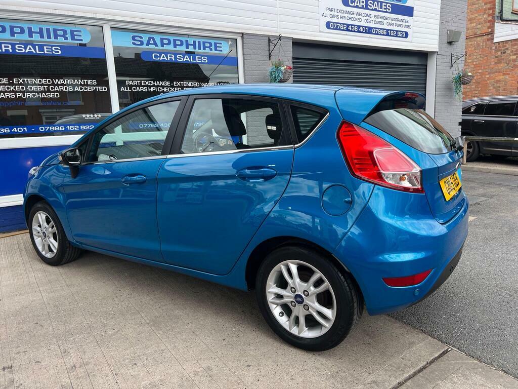 Ford Fiesta 1.25 Zetec 2015 Red #8