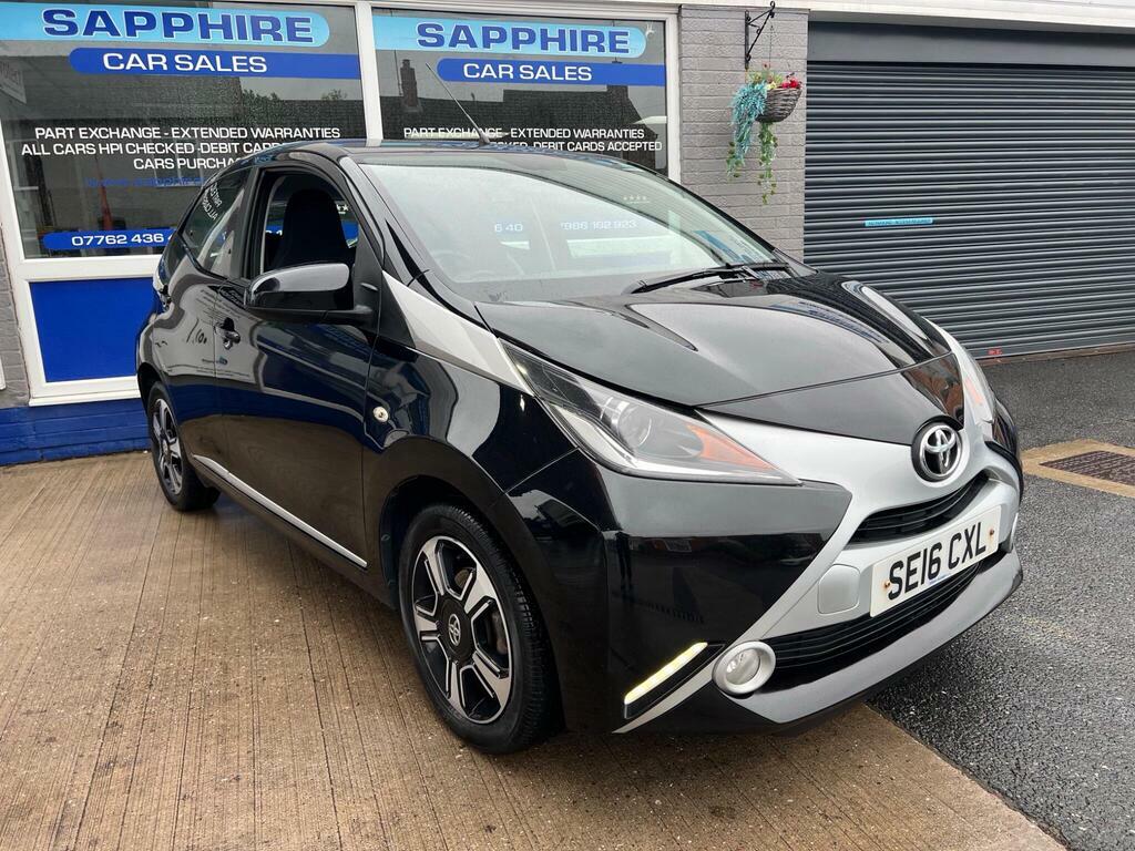 Toyota Aygo 1.0 Vvt-i X-clusiv Euro 5 SE16CXL Black #3