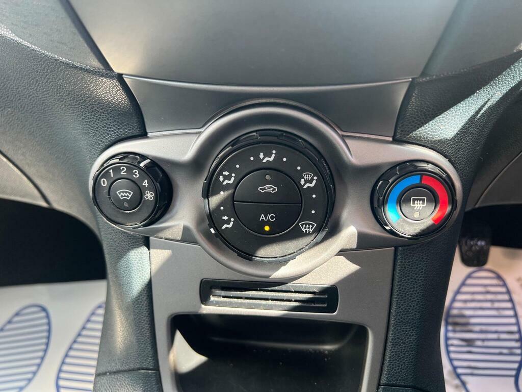 Ford Fiesta 1.2 Zetec 81 Black #17