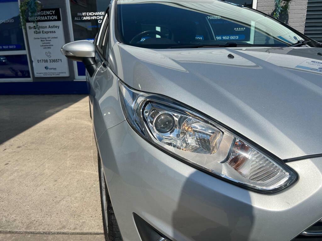 Ford Fiesta 1.5 Zetec Tdci 74 Bhp White #6