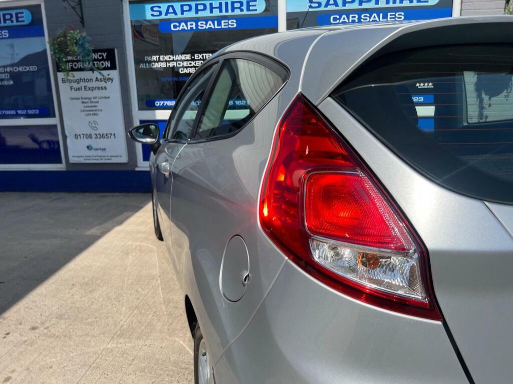 Ford Fiesta 1.5 Zetec Tdci 74 Bhp White #11