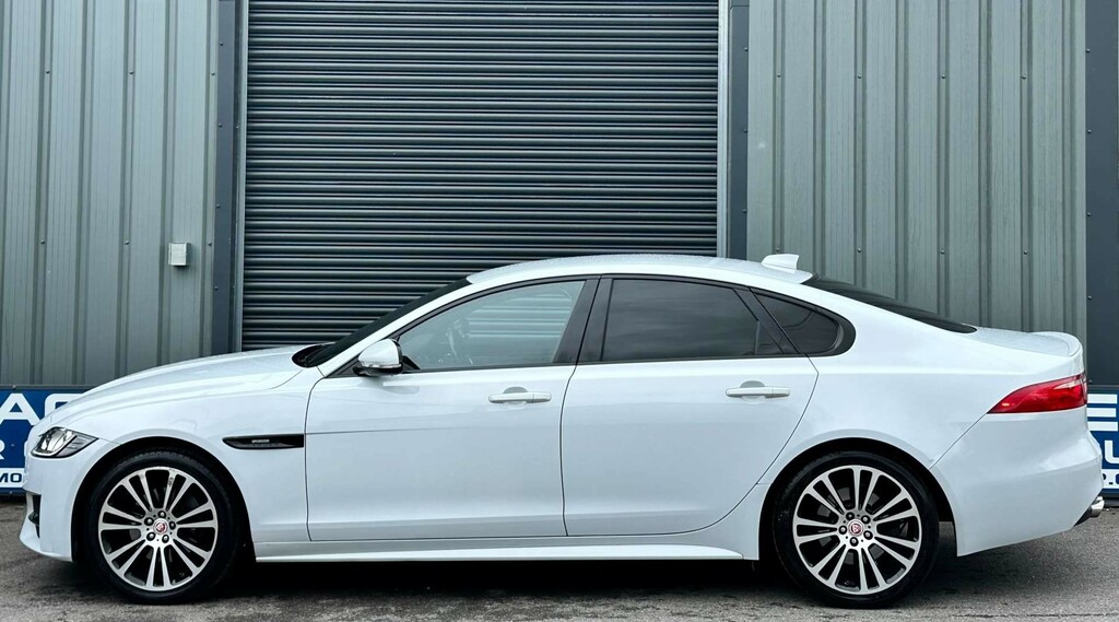Jaguar XF R-sport D  #6