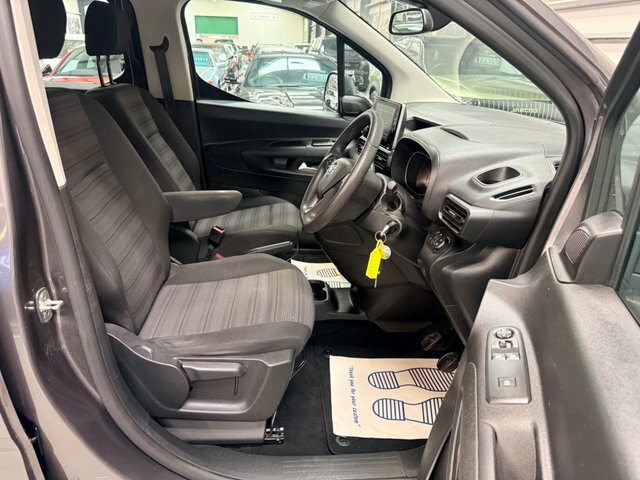 Vauxhall Combo Life 1.2 Turbo Design Blue #8