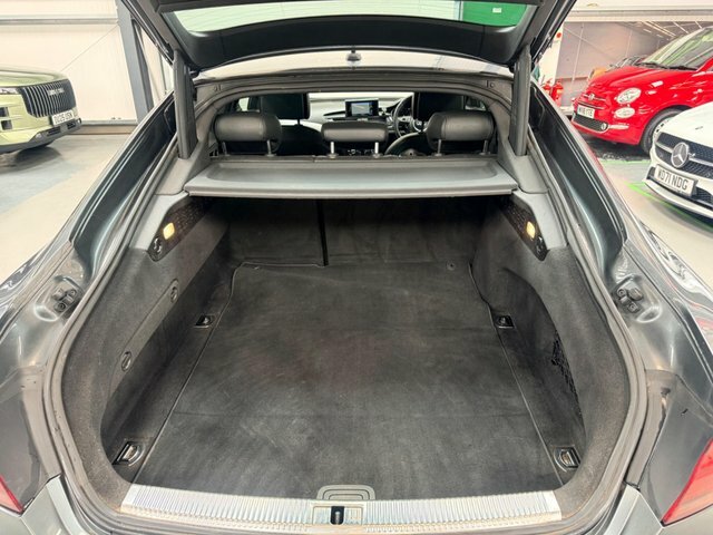 Audi A7 Diesel White #16