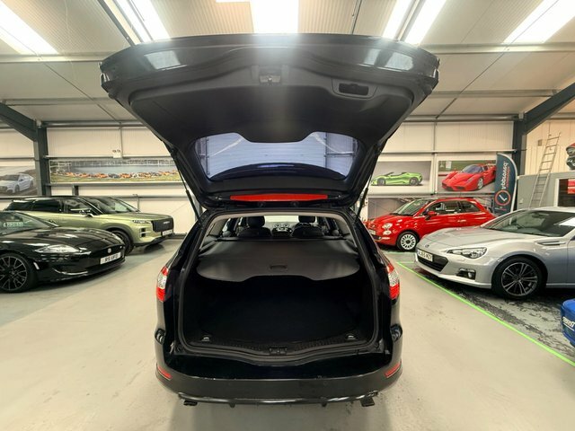 Ford Mondeo Hatchback 2.0 Td Titanium 2010 Silver #32