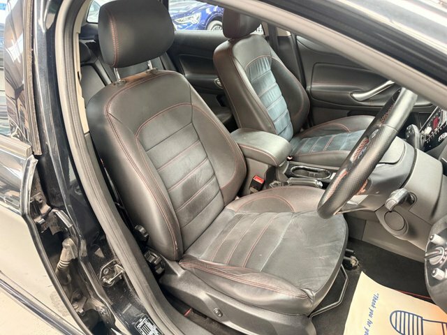 Ford Mondeo Hatchback 2.0 Td Titanium 2010 Silver #29