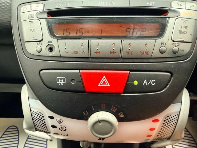 Peugeot 107 Hatchback White #10