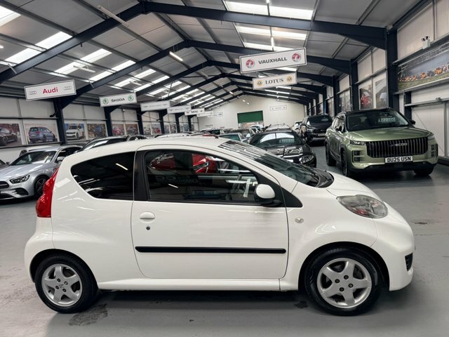 Peugeot 107 Hatchback White #15