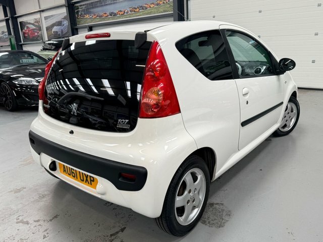 Peugeot 107 Hatchback White #17