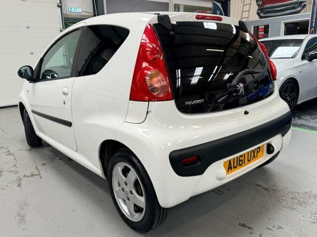 Peugeot 107 Hatchback White #8