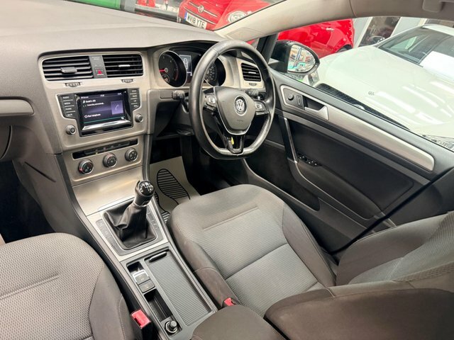 Volkswagen Golf 1.6 Tdi Bluemotion Tech Match Euro 5 S S Black #3