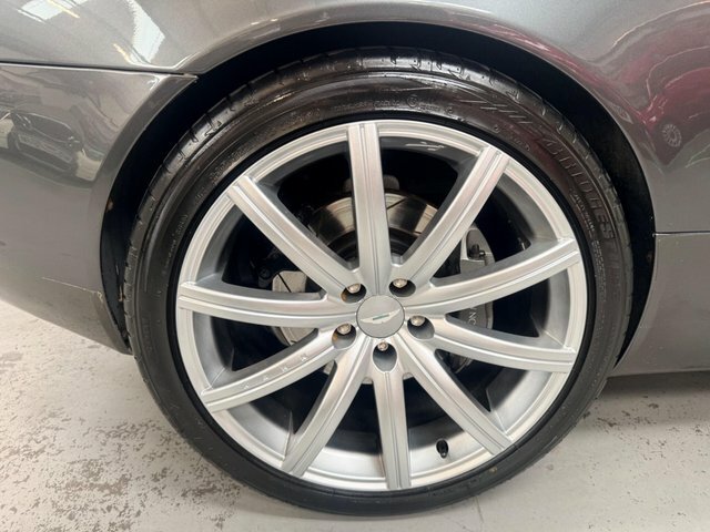 Aston Martin DB9 5.9 V12 451 Bhp Silver #33