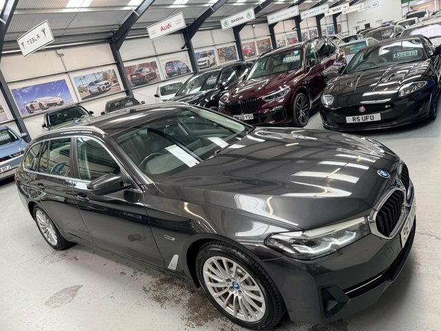 BMW 5 Series 2.0 530E 12Kwh Se Touring Steptronic Xdrive Euro 6 Grey