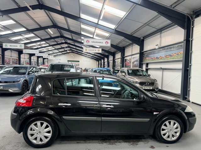 Renault Megane Hatchback 1.4 16V Extreme 200808 Black #15