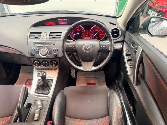 Mazda 3 1.6 Ts Red #8