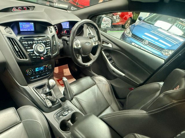 Ford Focus 2.0T Ecoboost St-3 Euro 5 S S Black