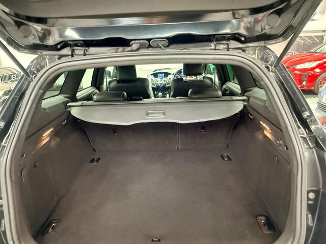 Ford Focus 2013 13 Reg Hatchback 81,960 Miles 1.0L Silver #14