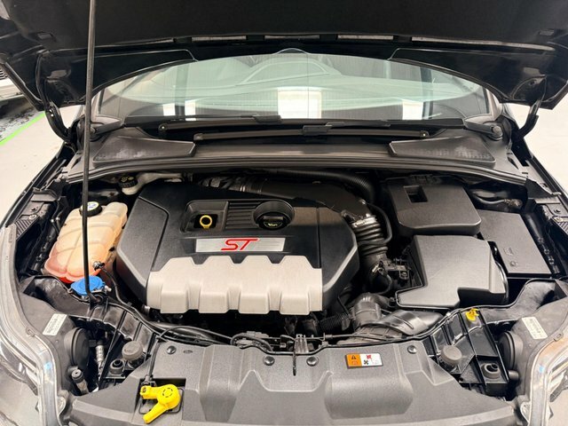 Ford Focus 2013 13 Reg Hatchback 81,960 Miles 1.0L Silver #32