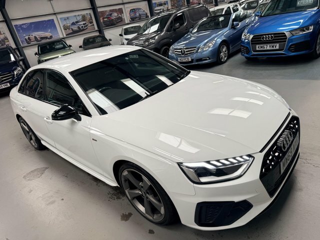 Audi A4 2.0 Tfsi 35 Black Edition S Tronic Euro 6 S S Black #2