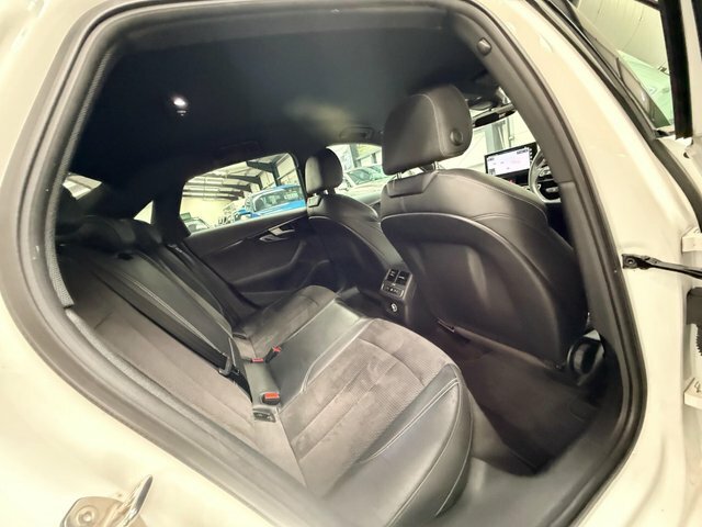 Audi A4 Avant 2.0 Tfsi 45 Black Edition Estate Blue #36