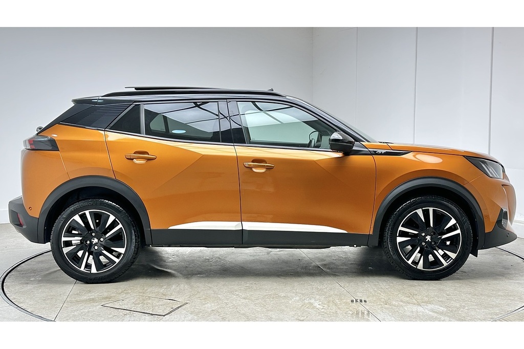 Peugeot 2008 Puretech Gt Premium YG21CNA Orange #4