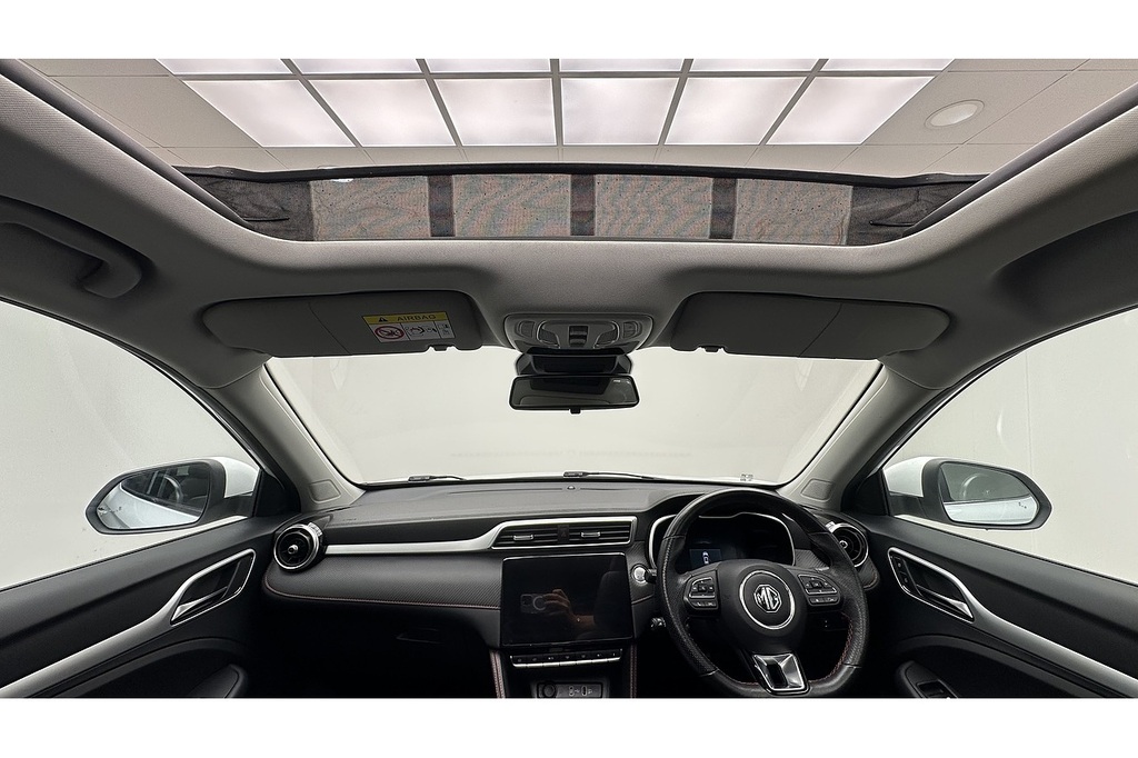 MG ZS Trophy White #2