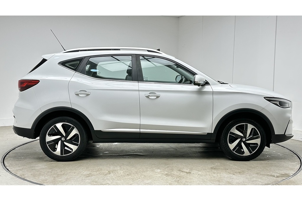 MG ZS Trophy White #4