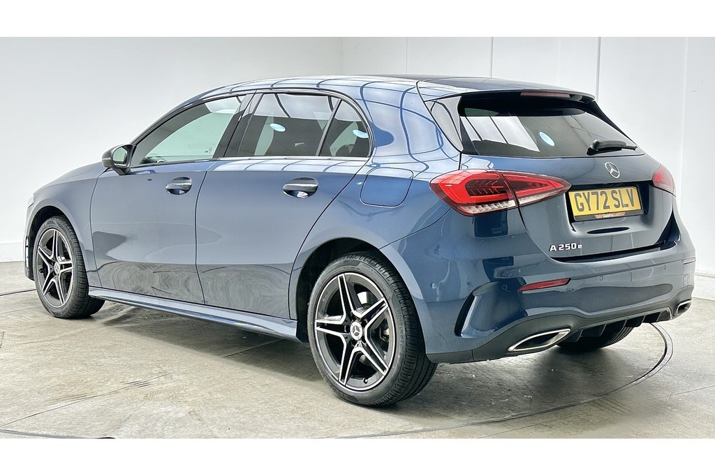 Mercedes-Benz A Class A250e Amg Line Blue #5