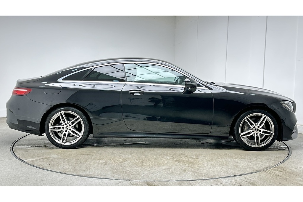 Mercedes-Benz E Class E220d Amg Line OE69VPV Black #4