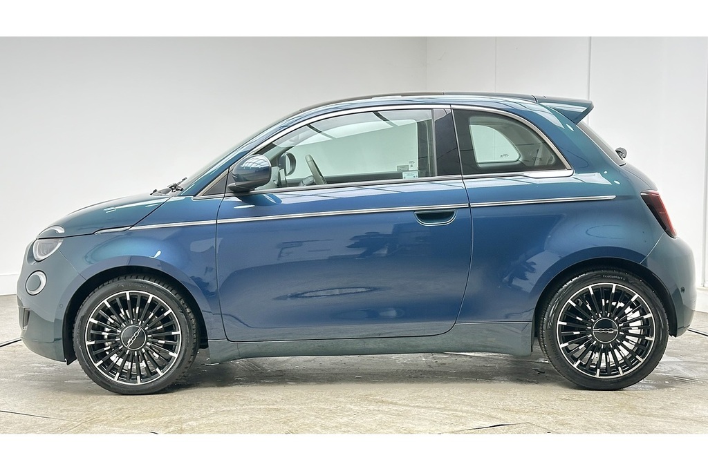 Fiat 500E La Prima Green #6