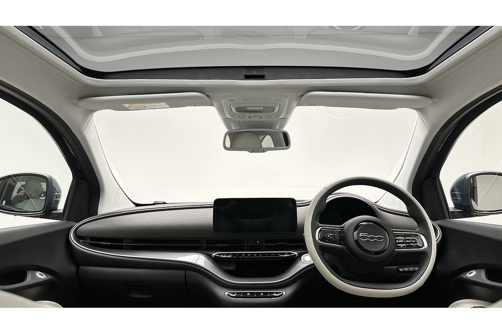 Fiat 500E La Prima Green #2