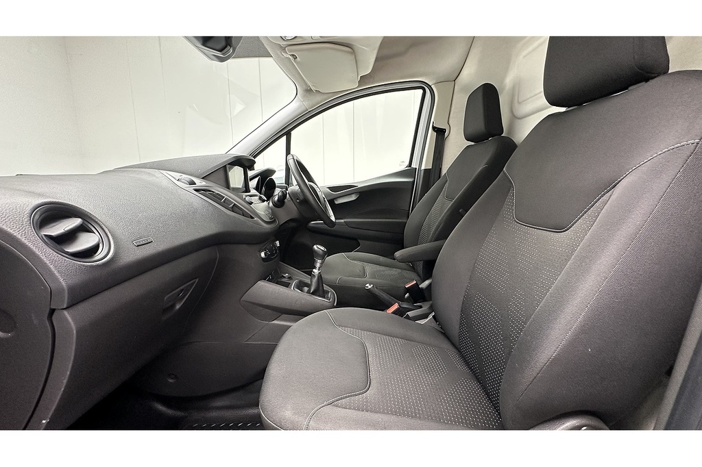 Ford Transit Courier Limited White #14