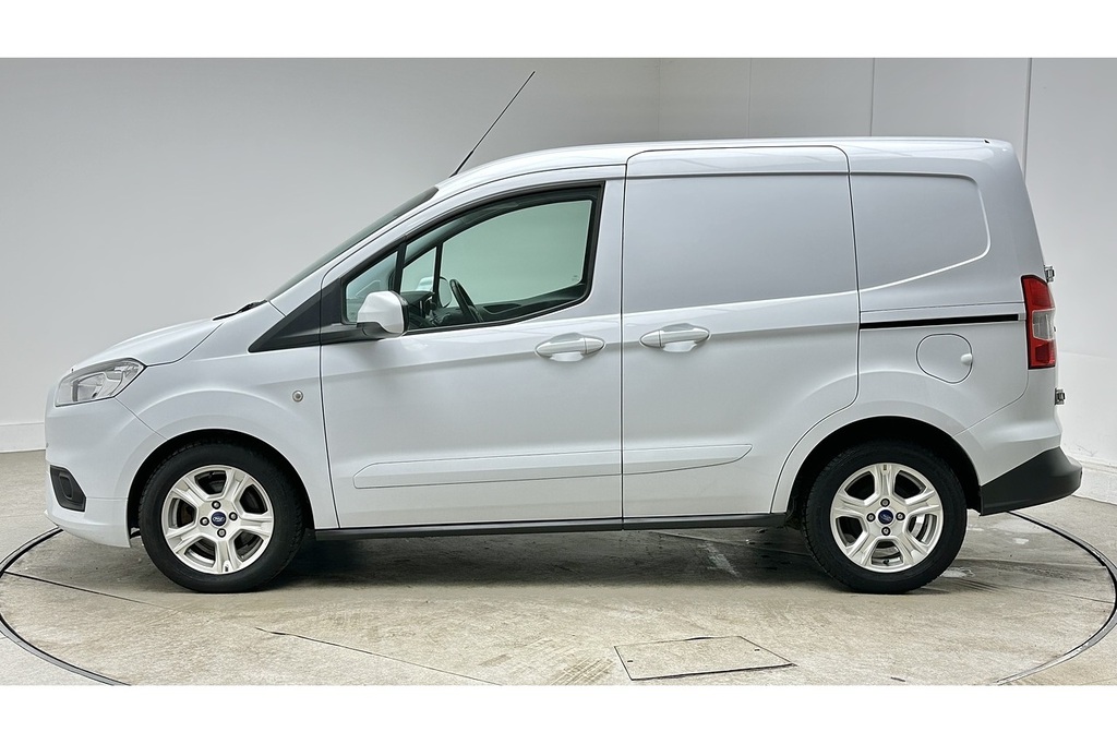 Ford Transit Courier Ecoboost Limited White #6