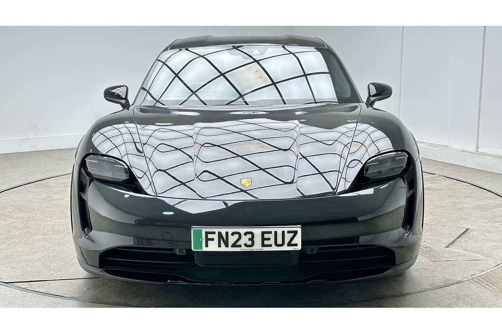 Porsche Taycan Performance Plus 4S Black #3