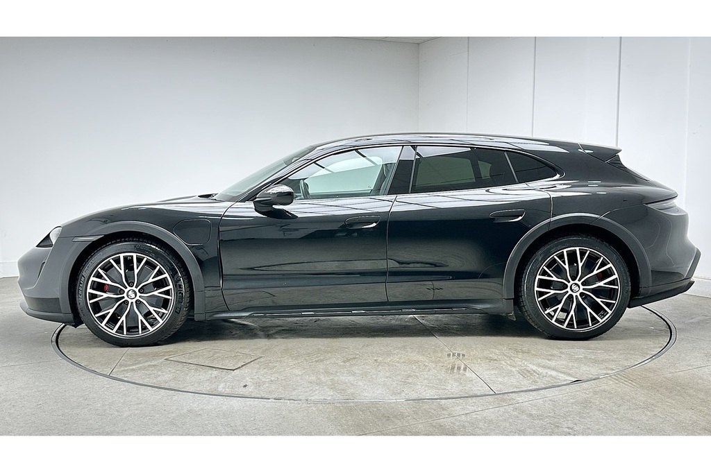 Porsche Taycan Performance Plus 4S Black #6