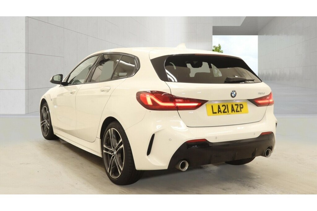 BMW 1 Series 118D M Sport White #4