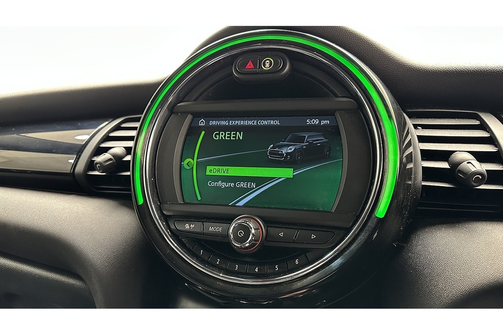 Mini Electric 135Kw Cooper S Level 2 33Kwh White #40