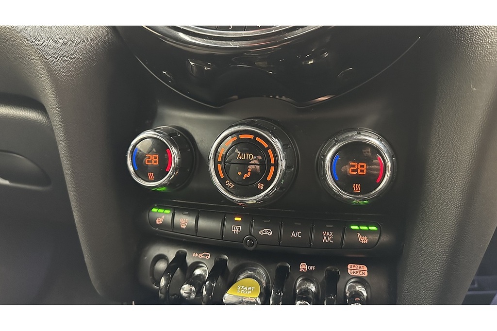 Mini Electric 135Kw Cooper S Level 2 33Kwh White #44