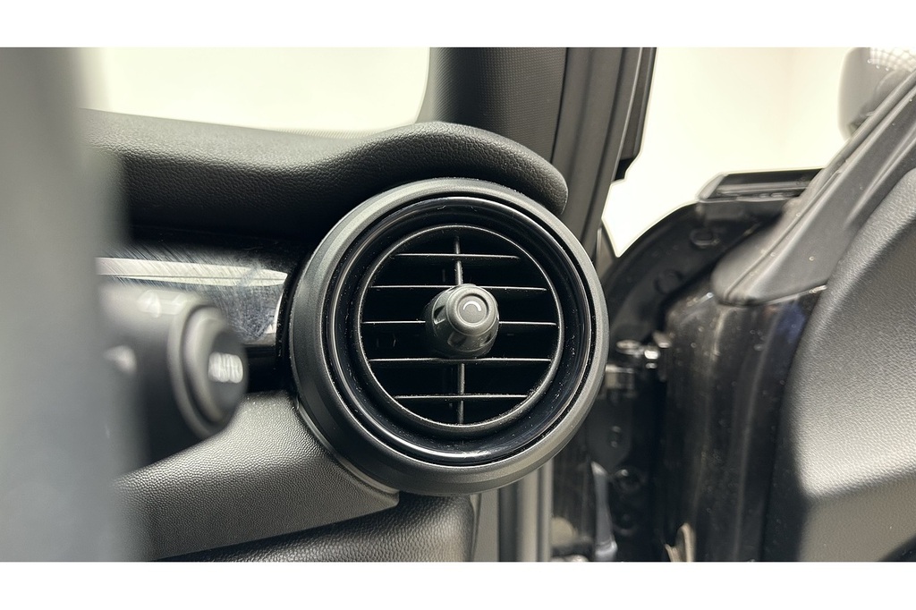 Mini Electric 135Kw Cooper S Level 2 33Kwh White #25