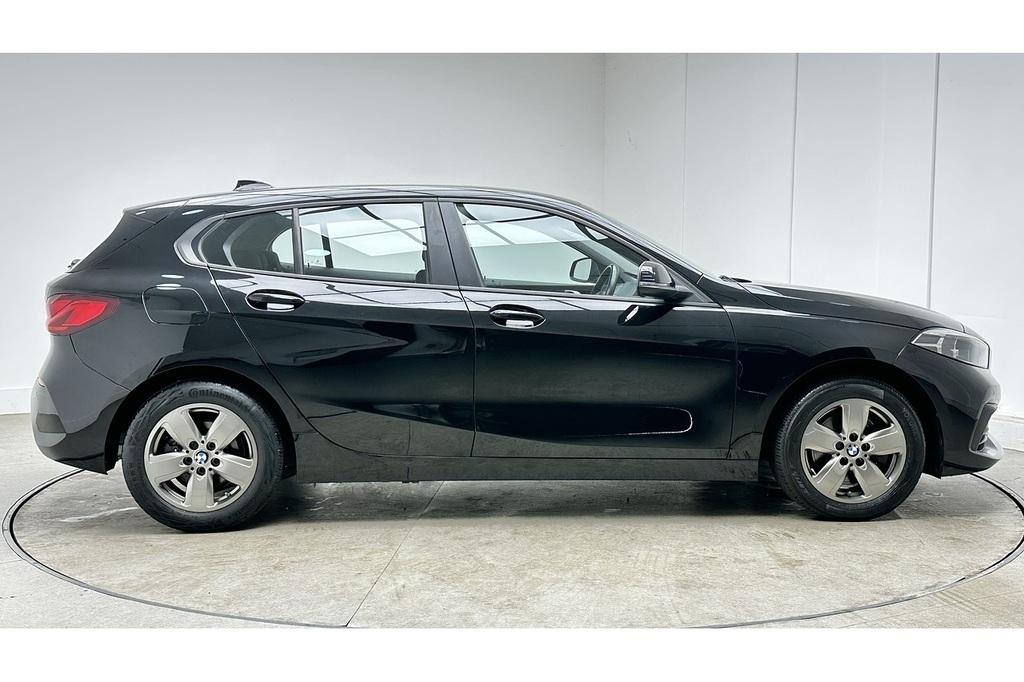 BMW 1 Series 118I Se Black #4