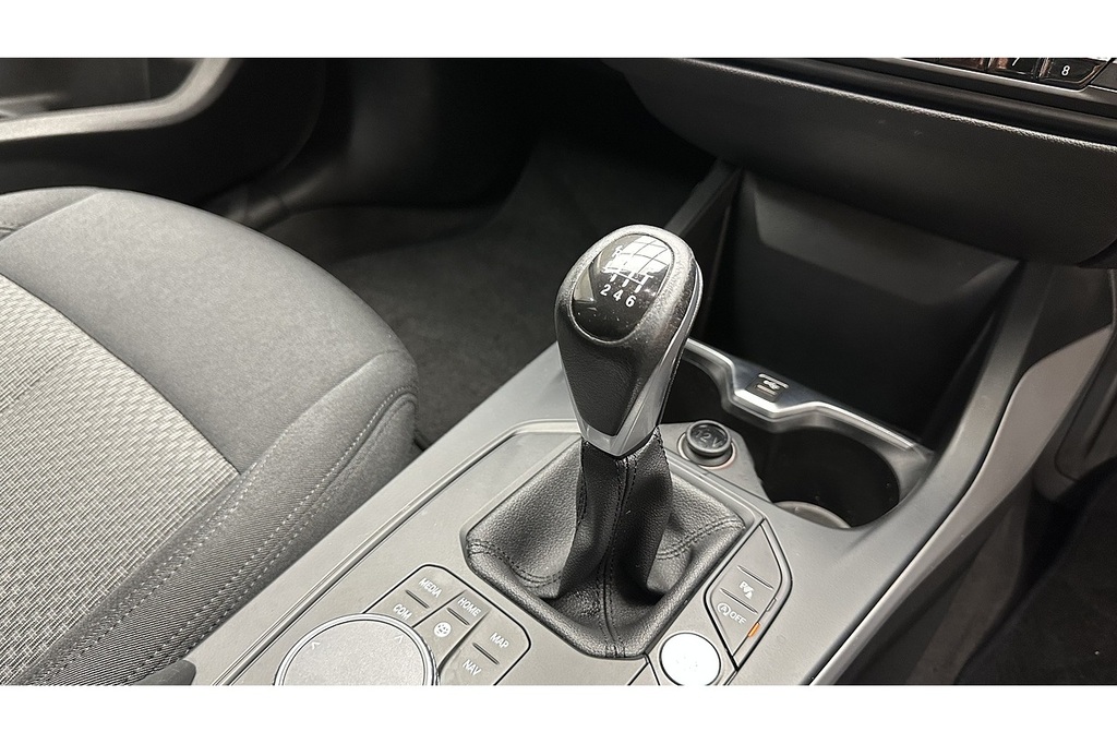 BMW 1 Series Hatchback Grey #43