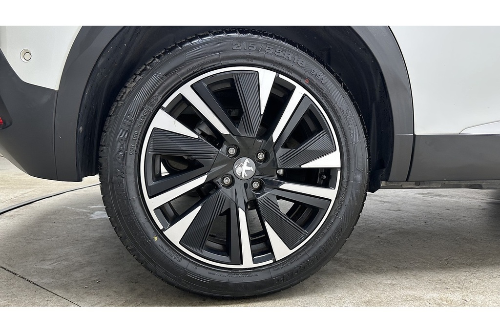 Peugeot 2008 1.2 Puretech Active Premium Black #13