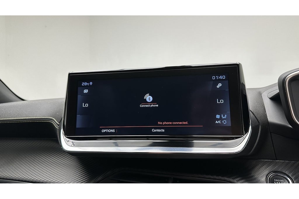 Peugeot 2008 1.2 Puretech Active Premium Black #42