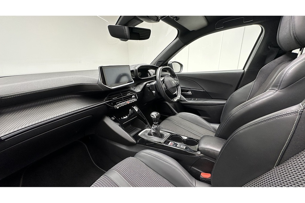 Peugeot 2008 1.2 Puretech Active Premium Black #18
