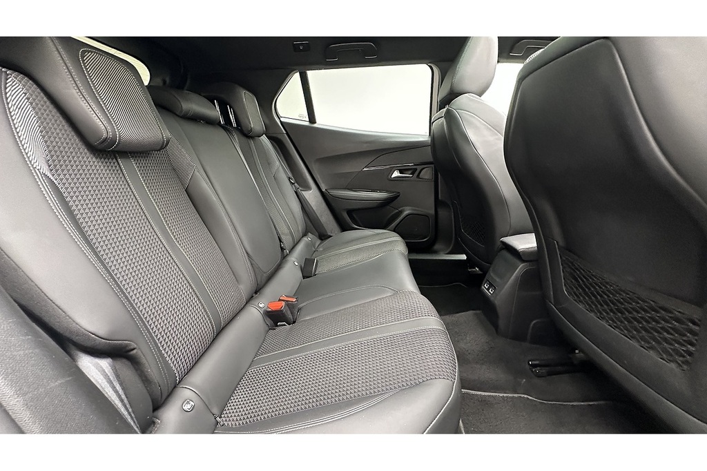 Peugeot 2008 1.2 Puretech Active Premium Black #24