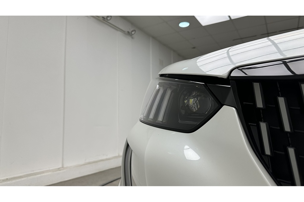Peugeot 2008 1.2 Puretech Active Premium Black #15